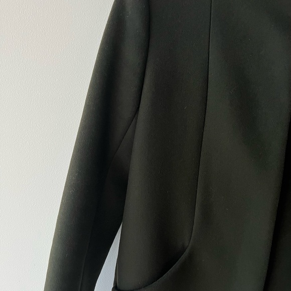 Aritzia Cocoon Coat Olive Green - Picture 5 of 9